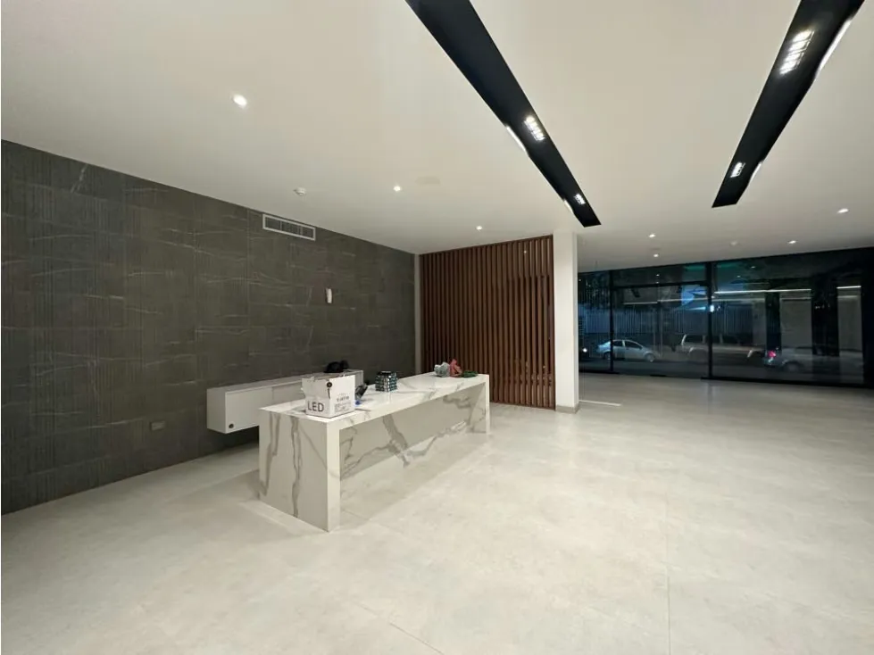 Vendo local comercial 800m2 La Castellana 4385 - 16