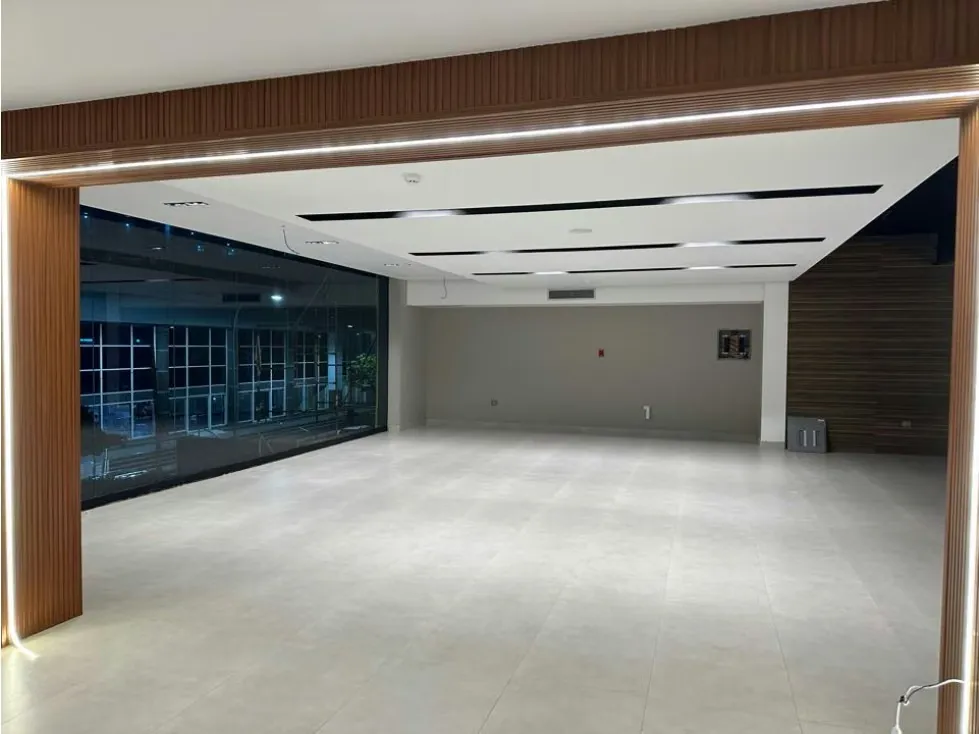 Vendo local comercial 800m2 La Castellana 4385 - 33
