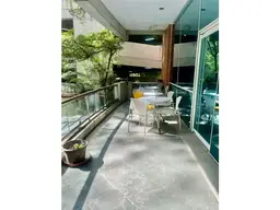 Vista 12