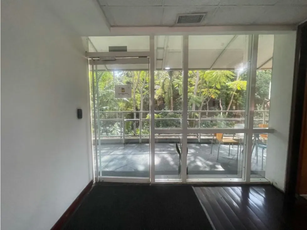 Vendo edificio 4136m2 Las Mercedes 0420 - 22
