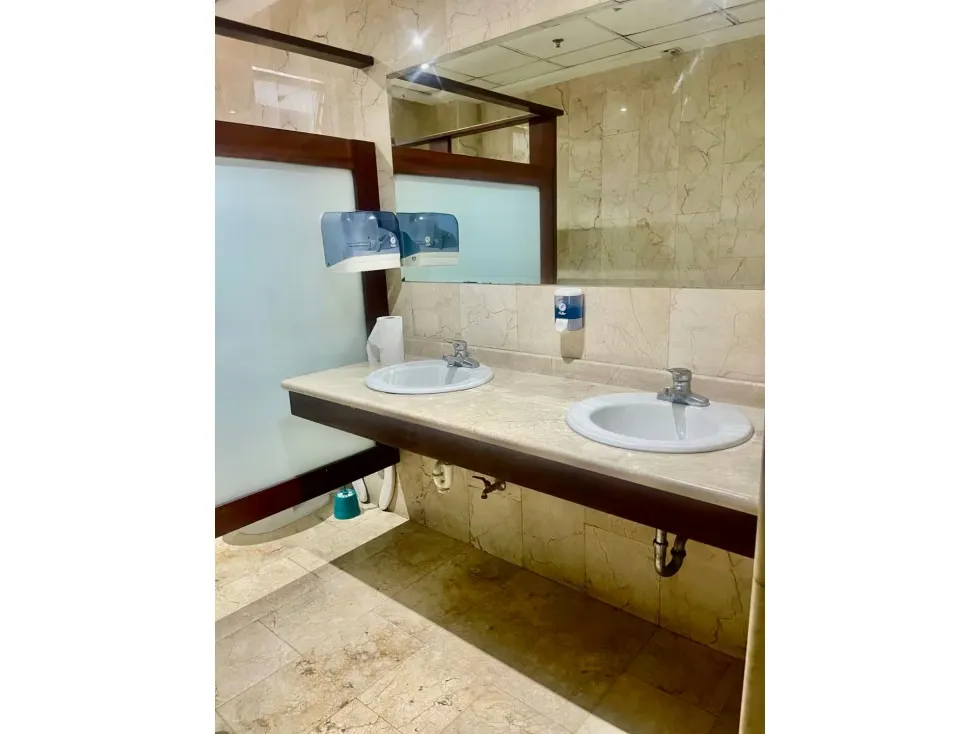 Vendo edificio 4136m2 Las Mercedes 0420 - 6