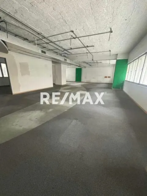 OFICINA EN VENTA - URB. LOS PALOS GRANDES - 3