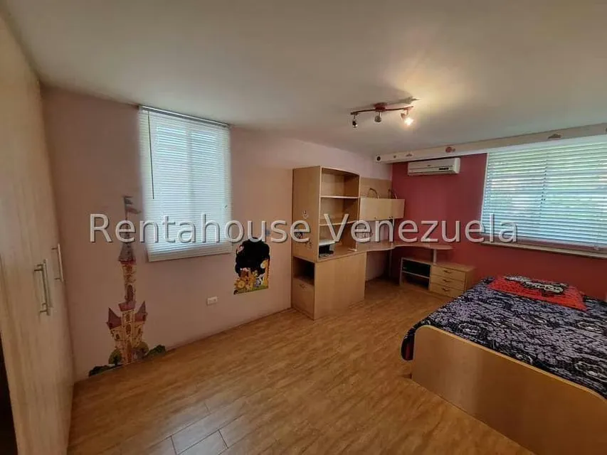 Casa (Multipes Niveles) en Venta en Los Pomelos, Distrito Metropolitano - 17