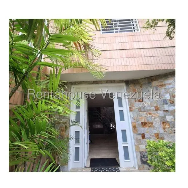 Casa (Multipes Niveles) en Venta en Los Pomelos, Distrito Metropolitano - 3