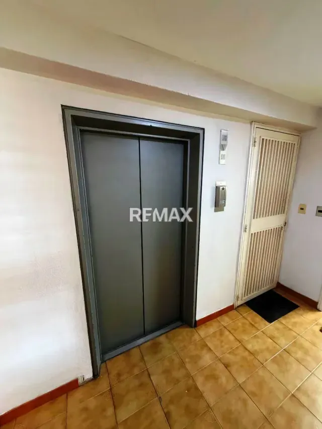 APARTAMENTO EN VENTA - URB. SAN BERNARDINO - 2