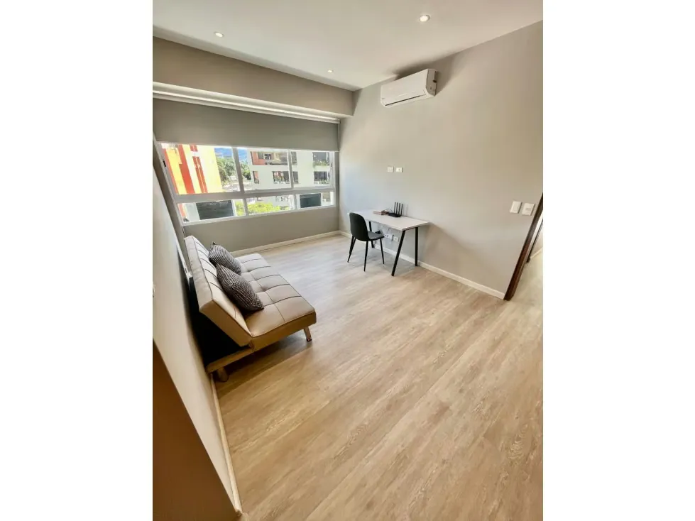Se alquila apartamento 145m2 La Castellana 0976 - 5