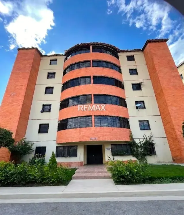 EN VENTA APARTAMENTO PARQUE RESIDENCIAL LA MANTUANA