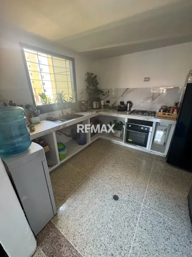 EN VENTA APARTAMENTO PARQUE RESIDENCIAL LA MANTUANA - 3