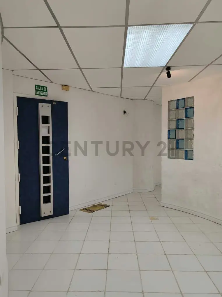 Oportunidad para Alquilar Oficina en la Torre Ejecutiva 4av de Prebo