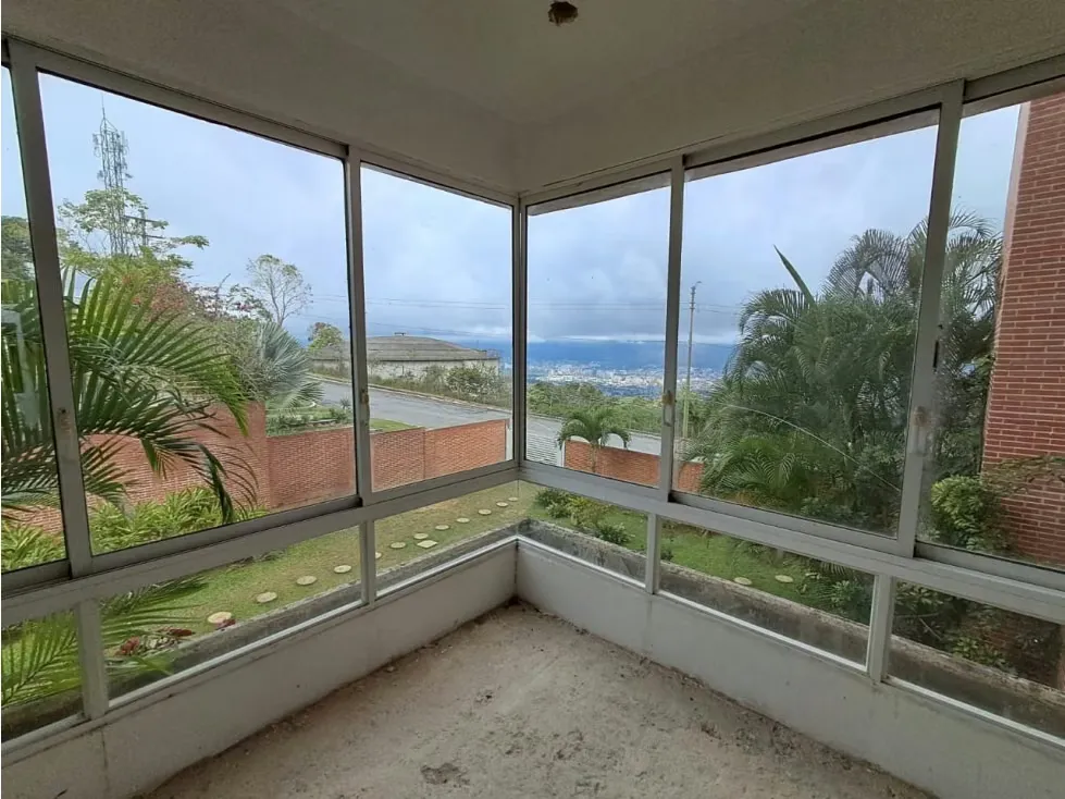 Se Vende PB-O.Gris-286m² - 4H+3.5B+3P+Vig.+Jardin-V.Avila-Alto Hatillo - 5