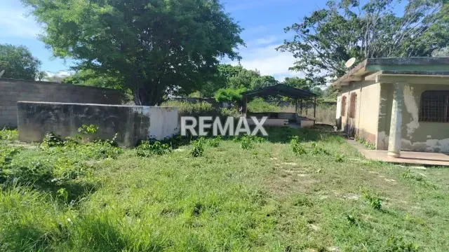 En venta Terreno con Bienhechurías en Tamaca, Sector Las Tunas, vía a Cordero - 11