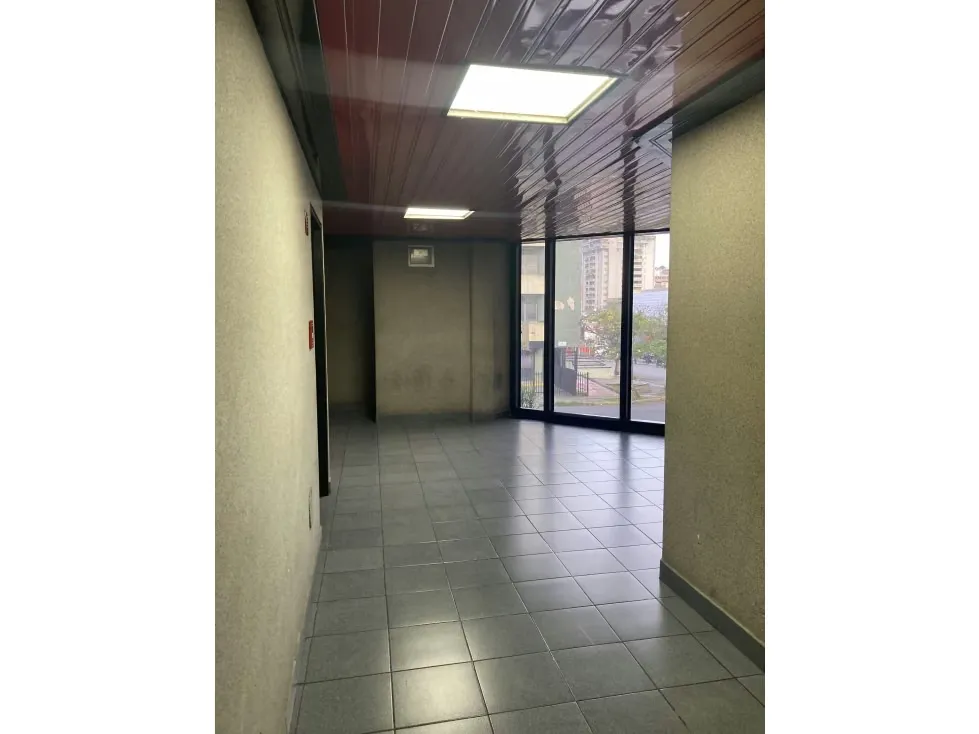 Vendo local comercial 215m2 La Urbina 9571 - 15