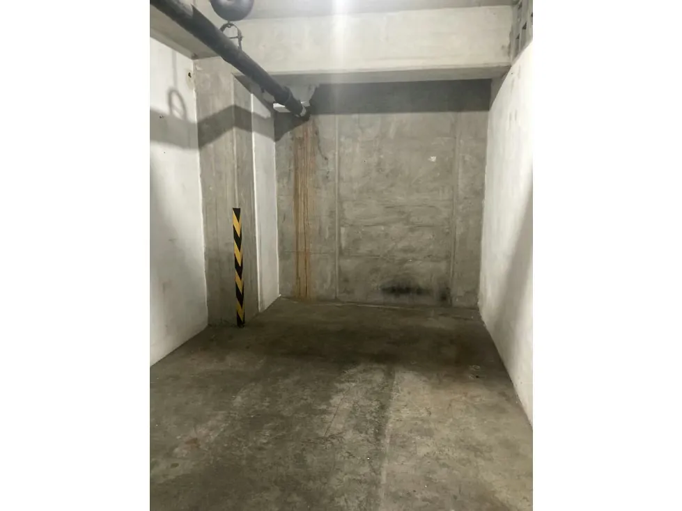 Vendo local comercial 215m2 La Urbina 9571 - 19