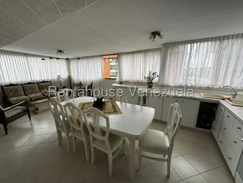Apartamento (1 Nivel) en Venta en Los Nuevos Teques, Miranda - 26