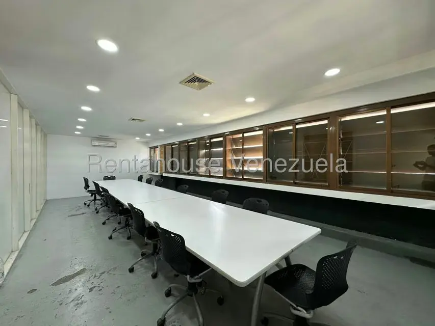 Oficina en Venta en Los Palos Grandes, Distrito Metropolitano - 23