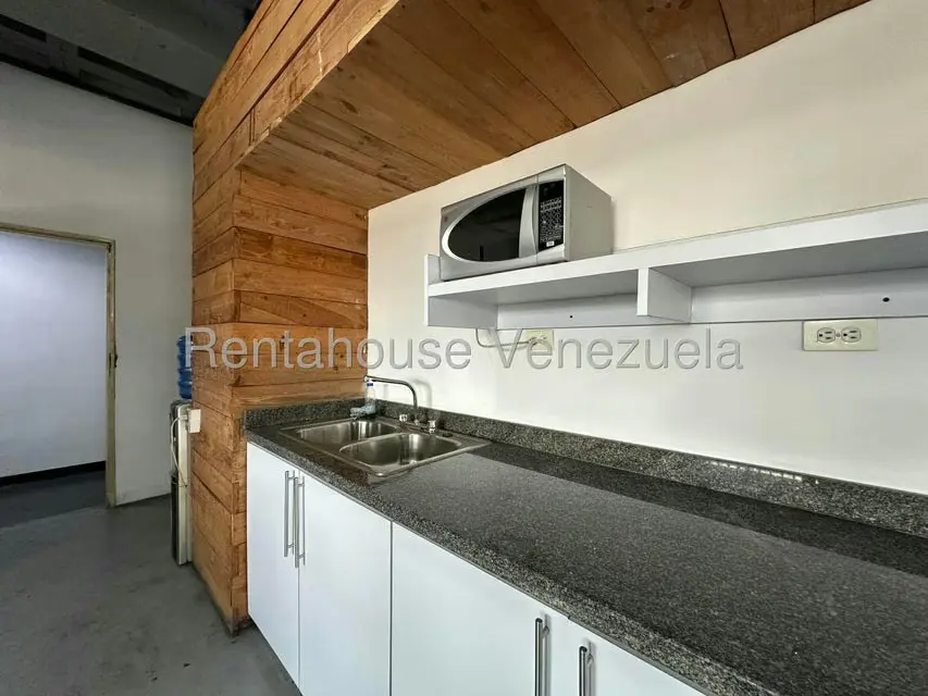 Oficina en Venta en Los Palos Grandes, Distrito Metropolitano - 3