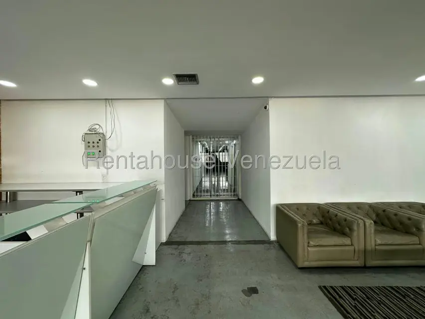 Oficina en Venta en Los Palos Grandes, Distrito Metropolitano - 8