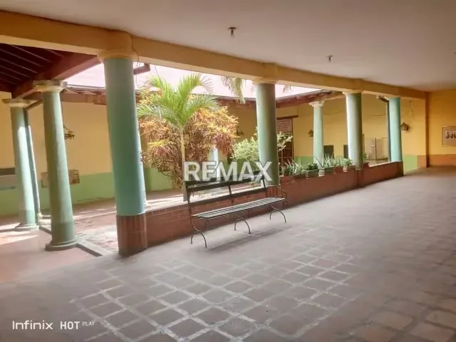 Local Comercial En Planta Baja De 29m2 - C.C. Marqués Del Toro - 5