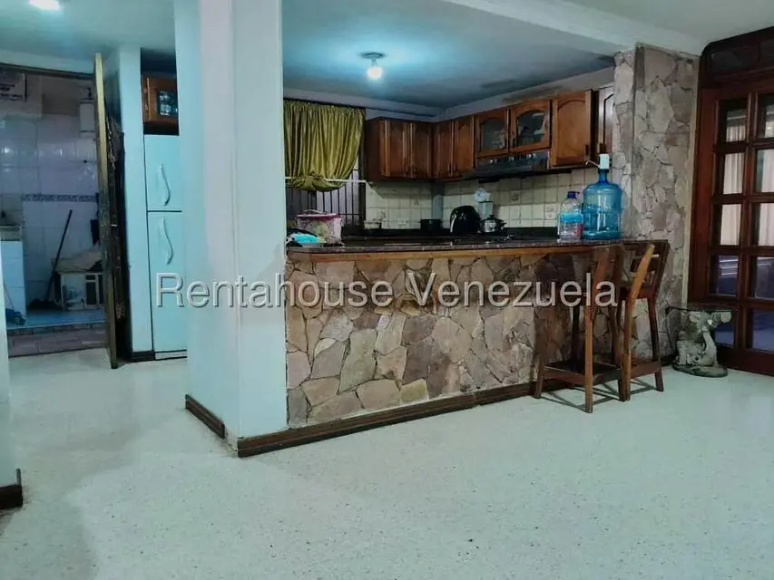 Casa (Multipes Niveles) en Venta en El Pedregal, Lara - 2