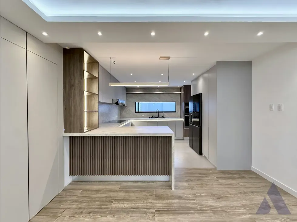 Vendo casa 550m2 Los Palos Grandes 0599 - 4