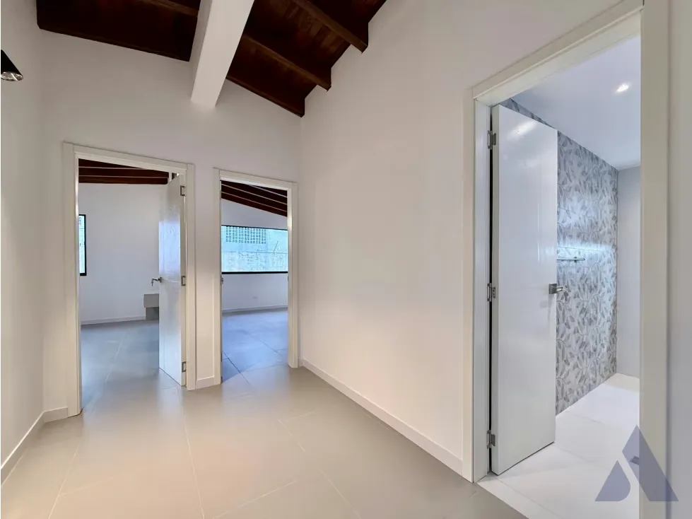 Vendo casa 550m2 Los Palos Grandes 0599 - 8