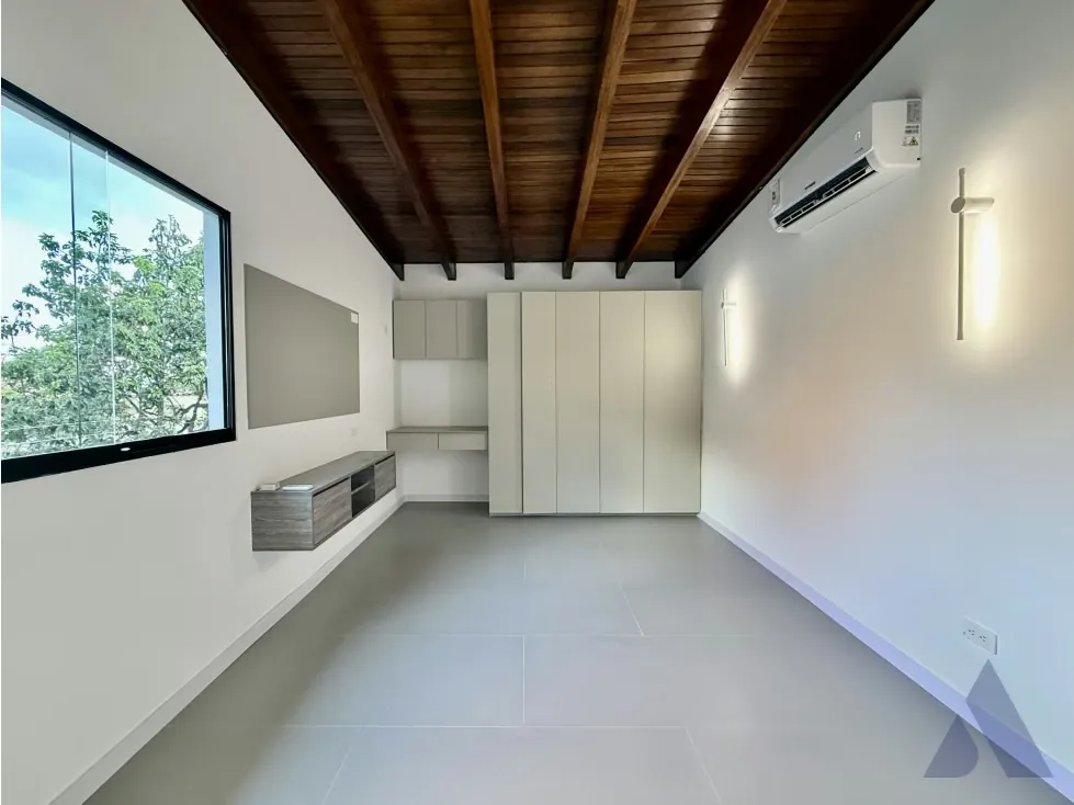 Vendo casa 550m2 Los Palos Grandes 0599 - 9