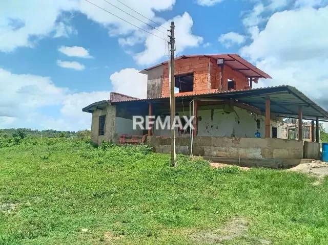 EN VENTA FINCA EN QUIRIQUIRE, SECTOR LOS BAÑOS. ESTADO MONAGAS