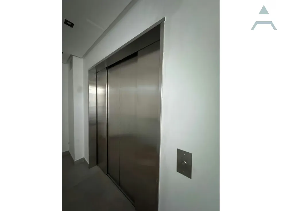 Se alquila Local comercial 310m² 3B/2E Las Mercedes - 14