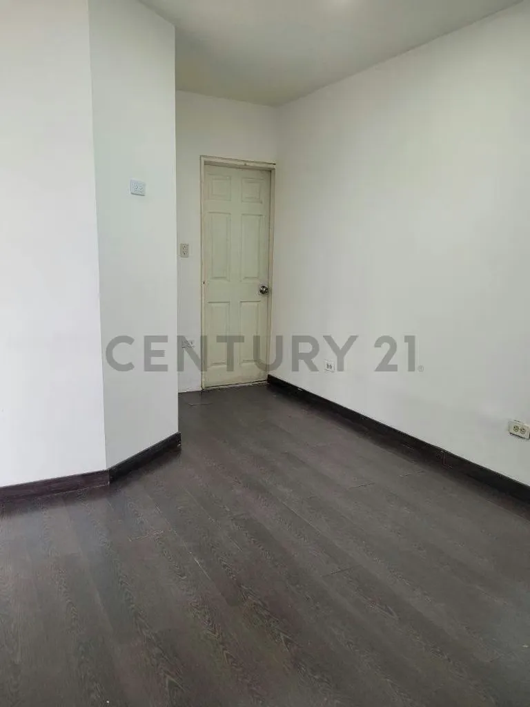 Local Comercial en Alquiler, LECHERIA C.C Galery Center - 13