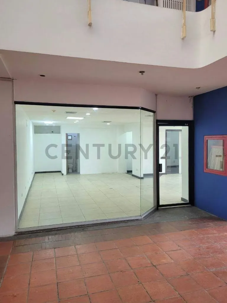 Local Comercial en Alquiler, LECHERIA C.C Galery Center - 3