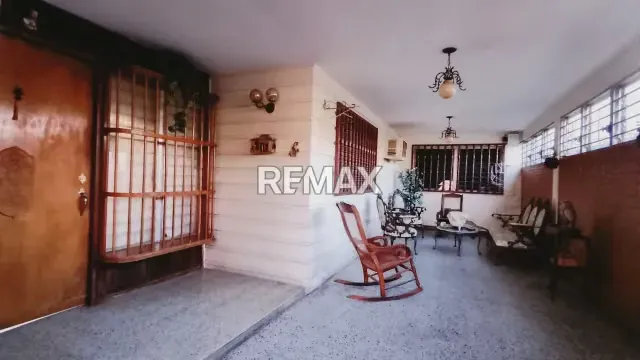 CASA QUINTA URB MARACAIBO - 2