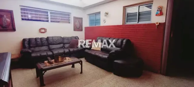 CASA QUINTA URB MARACAIBO - 3