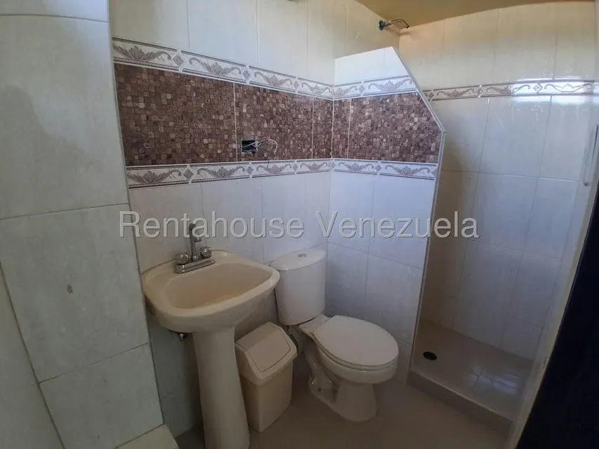 Local Comercial en Alquiler en La Mata, Lara - 23