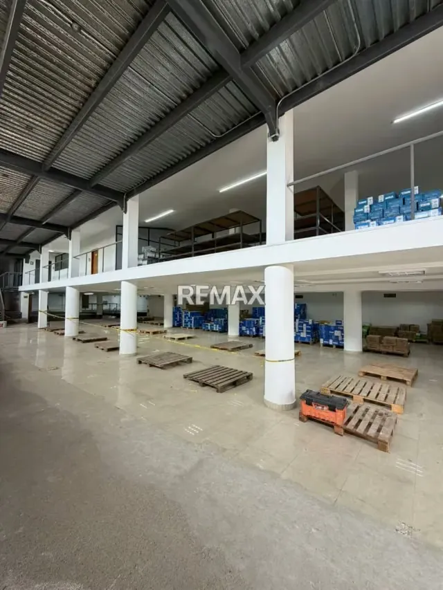 Galpon en Venta Av. La Limpia - 5