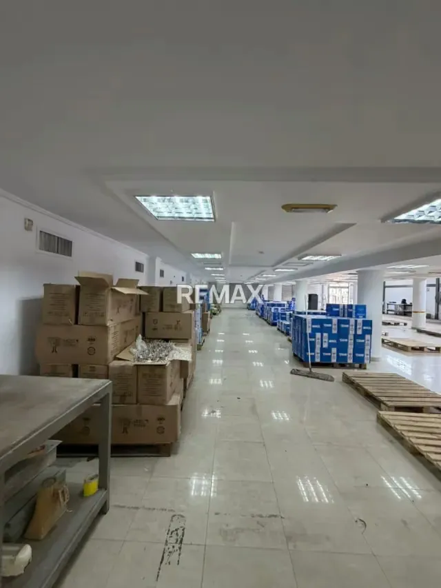 Galpon en Venta Av. La Limpia - 8