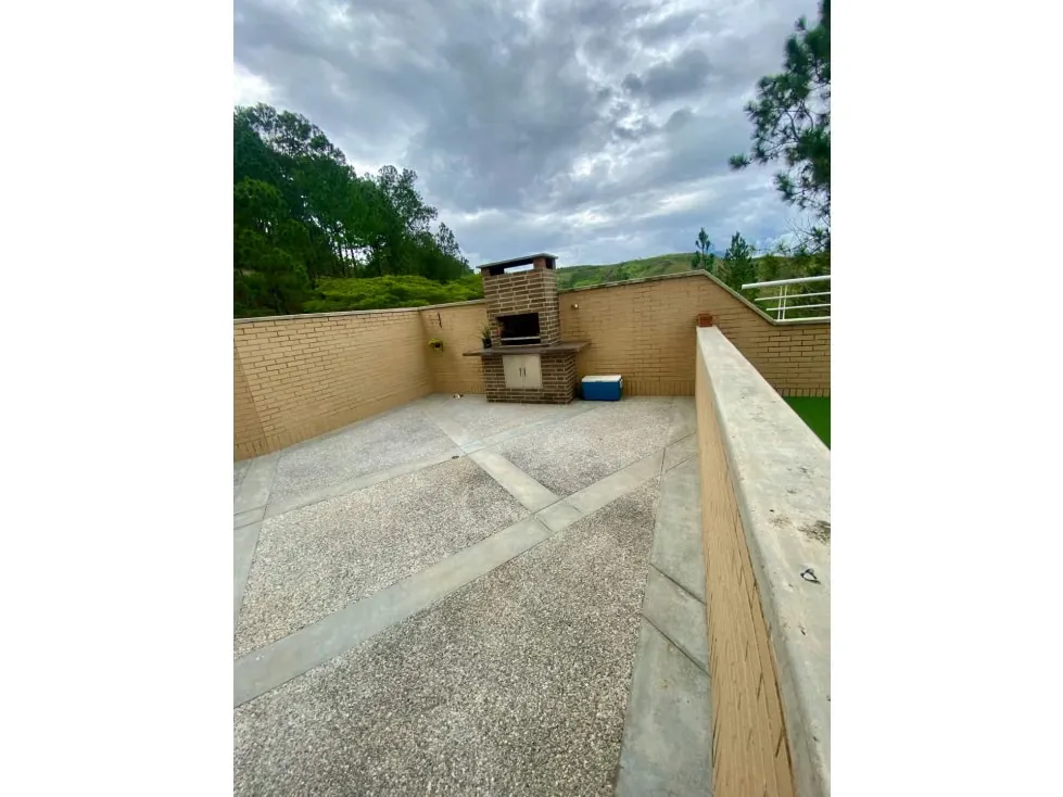 Vendo apartamento PB 206m2 La Lagunita 6665 - 9