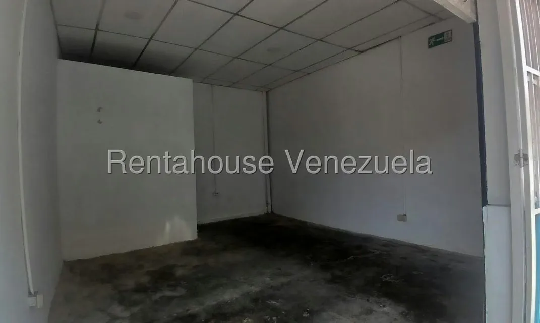 Local Comercial en Alquiler en Michelena, Carabobo - 2