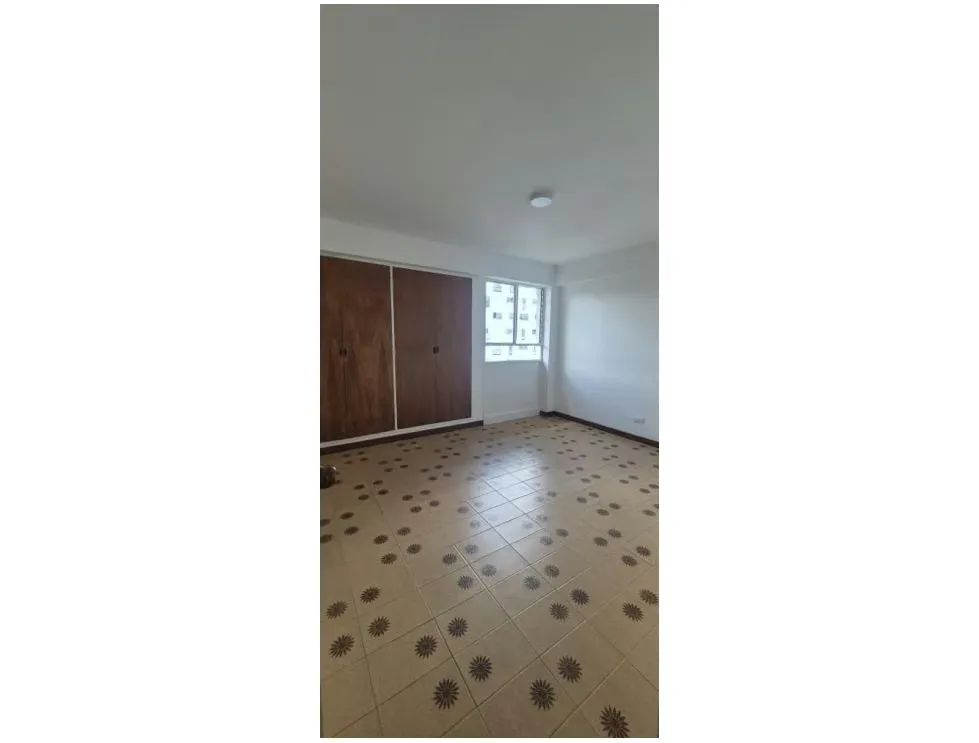 Se alquila apartamento 100m2 El Marqués 4725 - 9