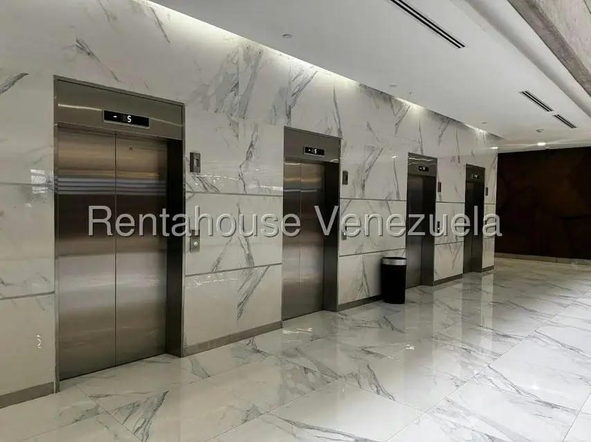 Oficina en Venta en Los Naranjos del Cafetal, Distrito Metropolitano - 3
