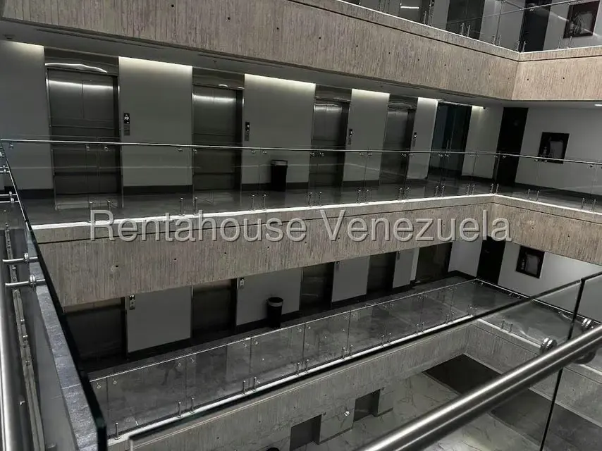 Oficina en Venta en Los Naranjos del Cafetal, Distrito Metropolitano - 4