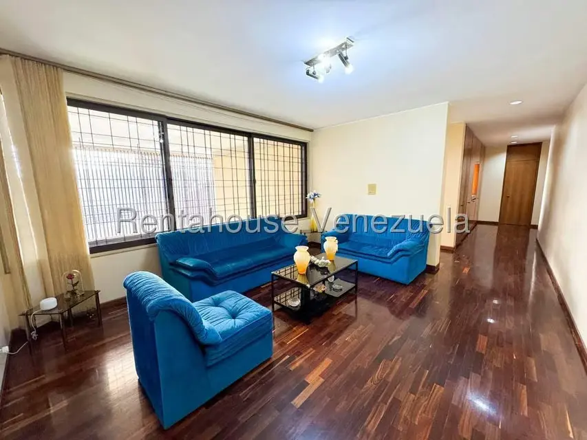Casa (Duplex) en Venta en Los Naranjos del Cafetal, Distrito Metropolitano - 34