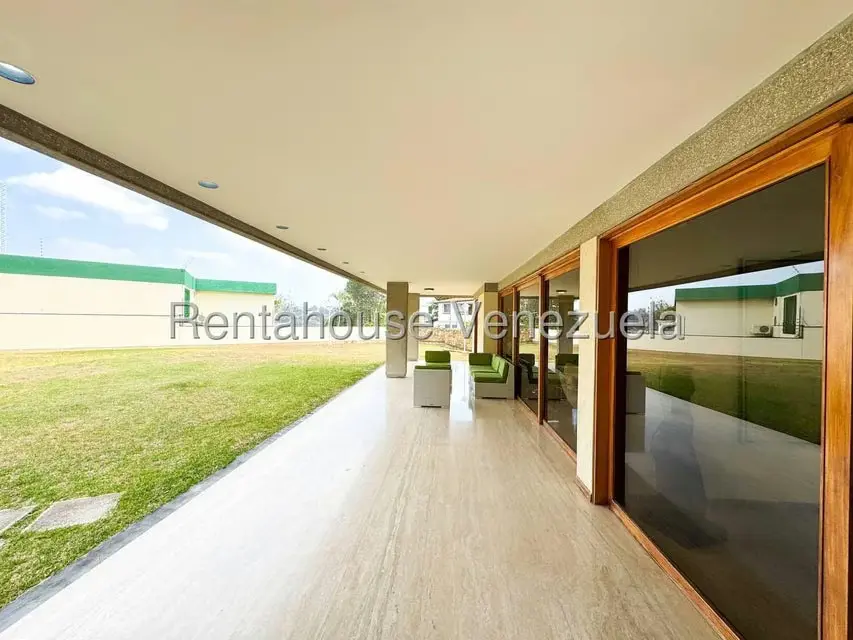 Casa (Duplex) en Venta en Los Naranjos del Cafetal, Distrito Metropolitano - 4