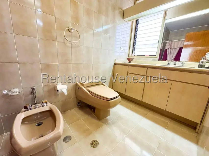 Casa (Duplex) en Venta en Los Naranjos del Cafetal, Distrito Metropolitano - 49