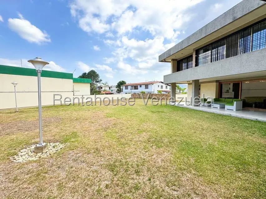 Casa (Duplex) en Venta en Los Naranjos del Cafetal, Distrito Metropolitano - 5