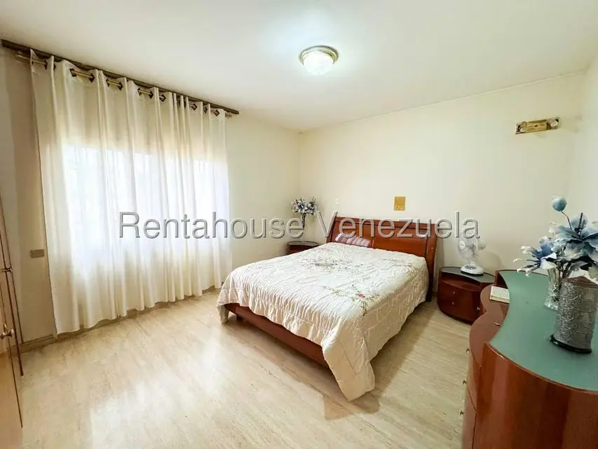 Casa (Duplex) en Venta en Los Naranjos del Cafetal, Distrito Metropolitano - 66