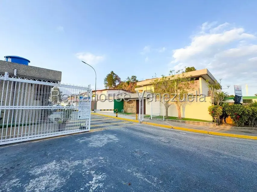 Casa (Duplex) en Venta en Los Naranjos del Cafetal, Distrito Metropolitano - 77