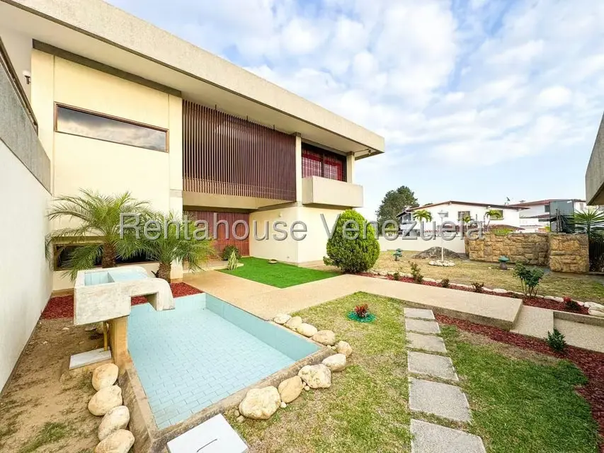 Casa (Duplex) en Venta en Los Naranjos del Cafetal, Distrito Metropolitano - 81
