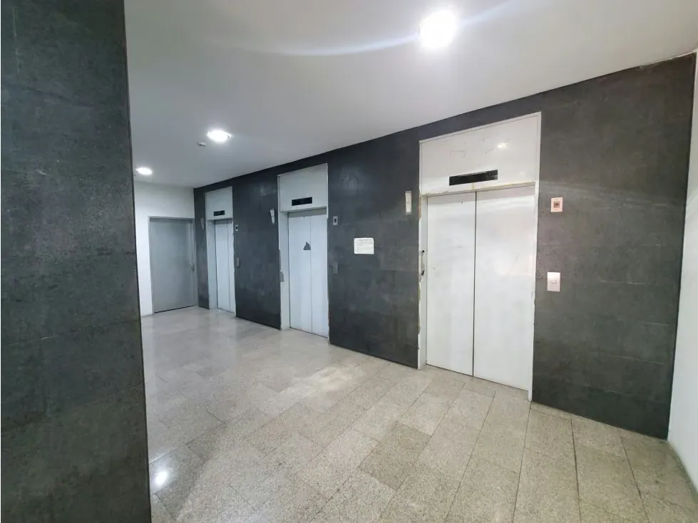 Vendo oficina 82mts2 Los Dos Caminos - 5