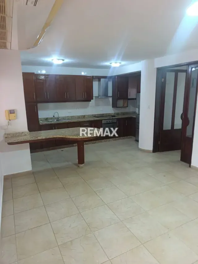 Se vende Town House, urbanización villas guarapiche, Juanico - 2