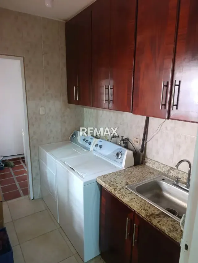 Se vende Town House, urbanización villas guarapiche, Juanico - 3